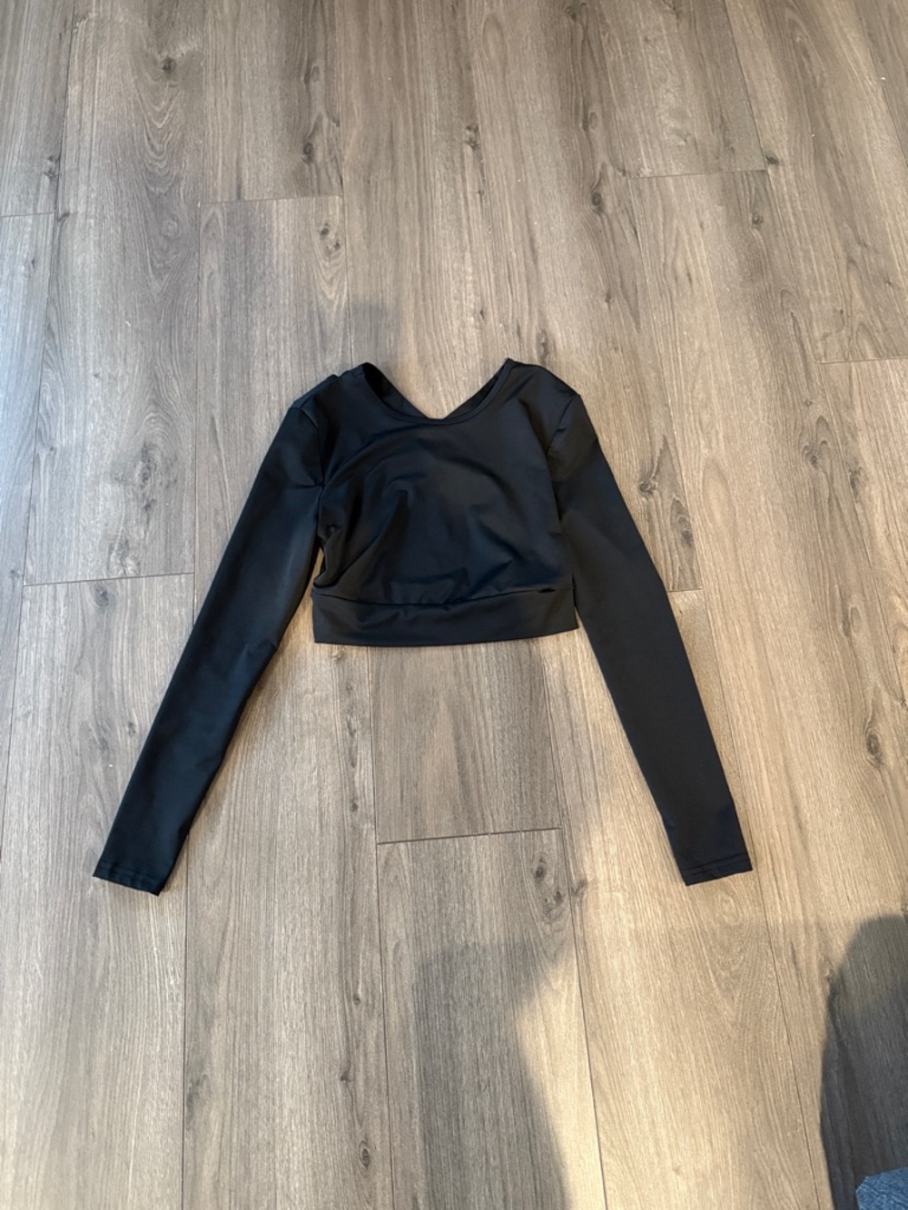 Black Long-Sleeve V-Neck Crop Top